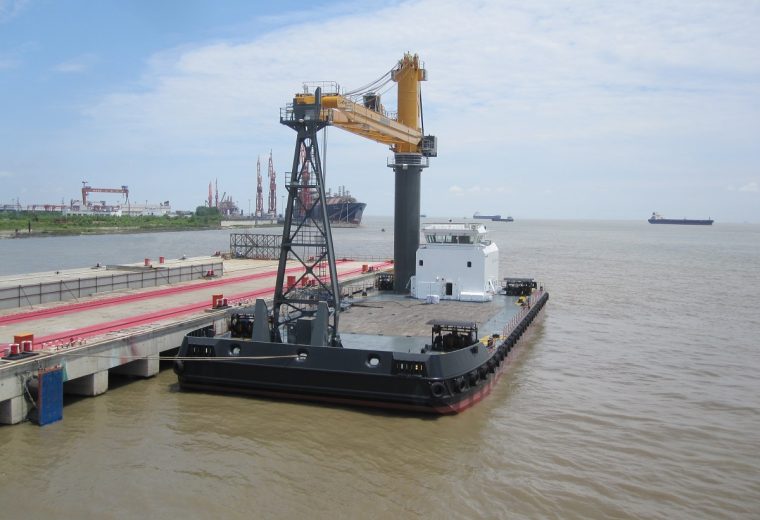 Transhipment Services Australia orders Crane Barge for handling Capesize vessels