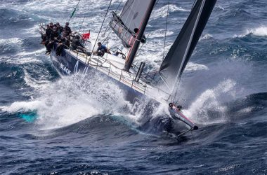Commodore says big boat finale for Rolex Sydney Hobart Yacht Race line honours is a real possibility