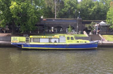 Australian Workboat 423