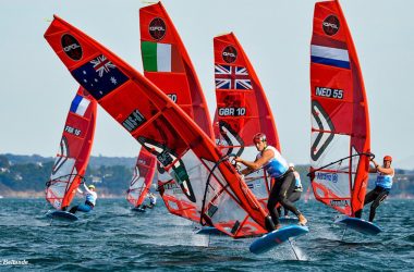 Toil and toil, a win and a slog at 2022 iQFOiL World Championships