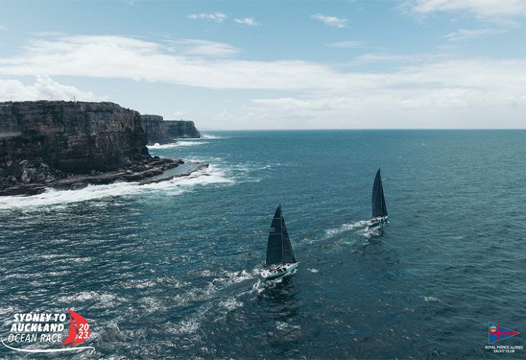 Sydney to Auckland Ocean Race make for the corner